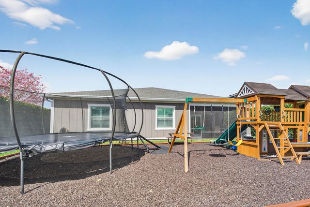 19387 Broad Shore Walk, Loxahatchee, FL 33470