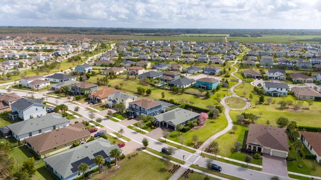 19387 Broad Shore Walk, Loxahatchee, FL 33470