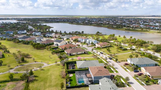 19387 Broad Shore Walk, Loxahatchee, FL 33470