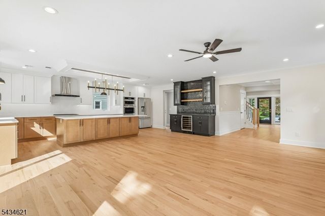 122 Stanmore Pl, Westfield Town, NJ 07090