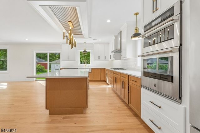 122 Stanmore Pl, Westfield Town, NJ 07090