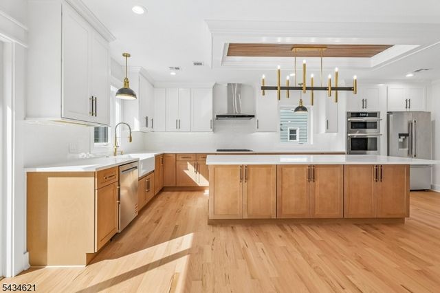 122 Stanmore Pl, Westfield Town, NJ 07090