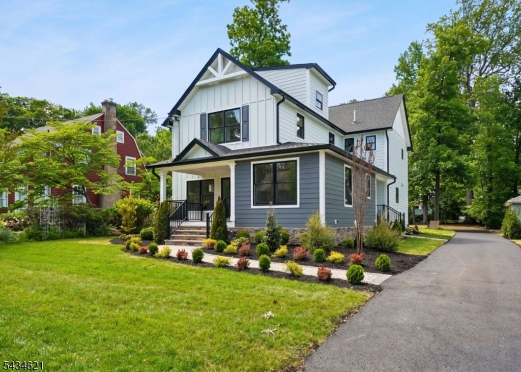 122 Stanmore Pl, Westfield Town, NJ 07090