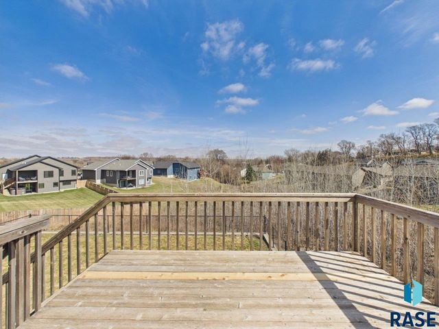 1724 E Tracy Ln Lane, Sioux Falls, SD 57103