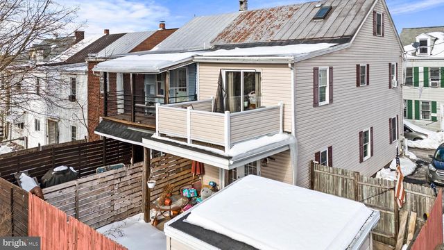 817 GRANT ST, Pottsville, PA 17901