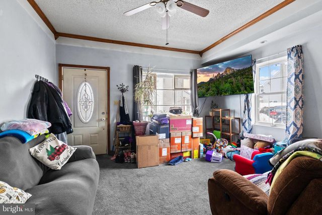 817 GRANT ST, Pottsville, PA 17901