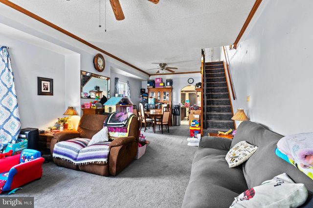 817 GRANT ST, Pottsville, PA 17901