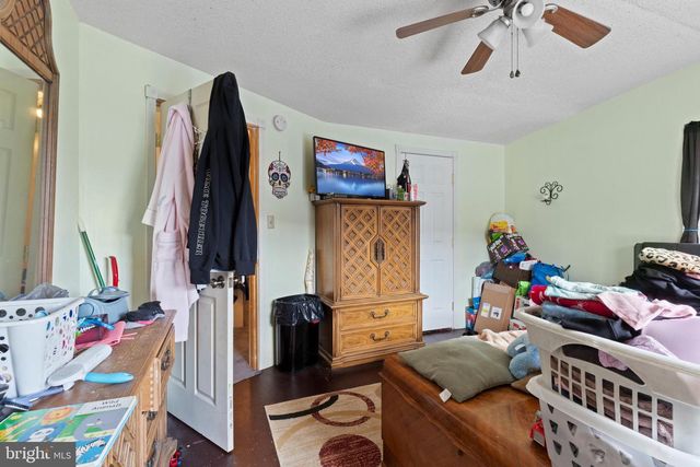817 GRANT ST, Pottsville, PA 17901