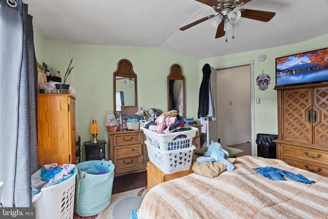 817 GRANT ST, Pottsville, PA 17901