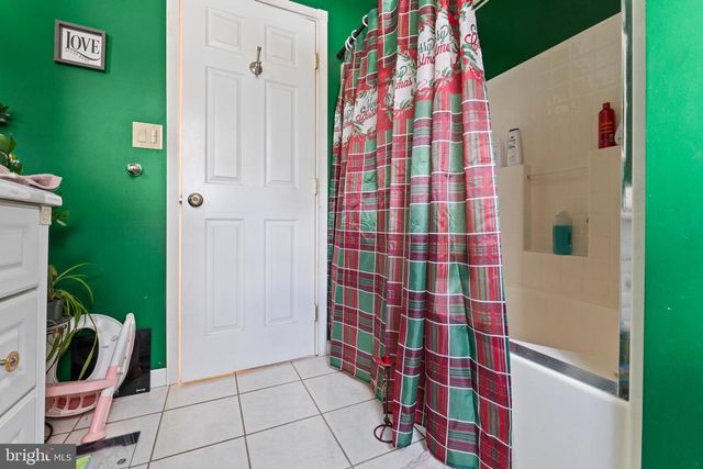 817 GRANT ST, Pottsville, PA 17901