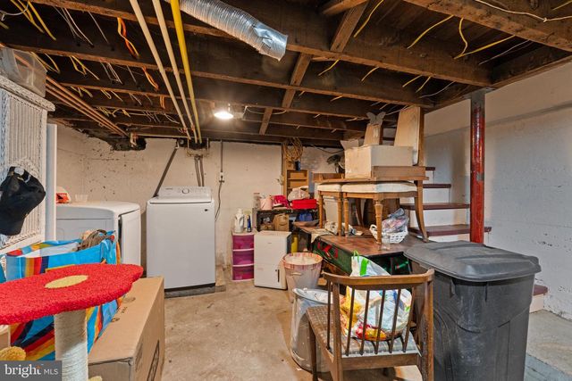 817 GRANT ST, Pottsville, PA 17901