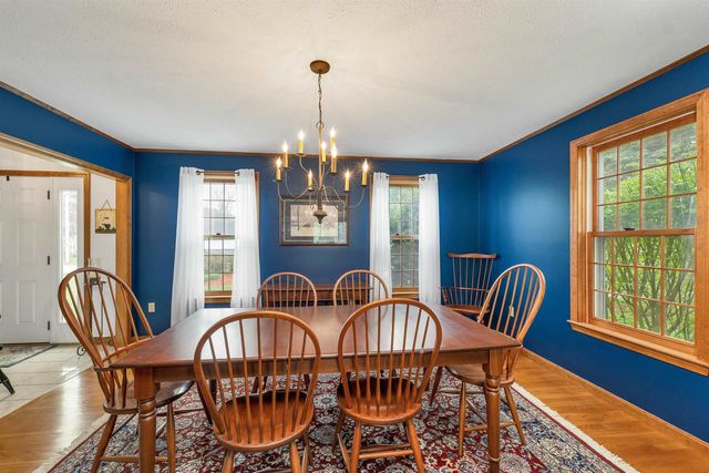 19 Poliquin Drive, Nashua, NH 03062