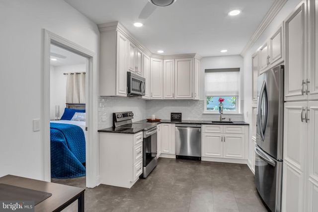 211 IRON WORKS WAY, Boiling Springs, PA 17007