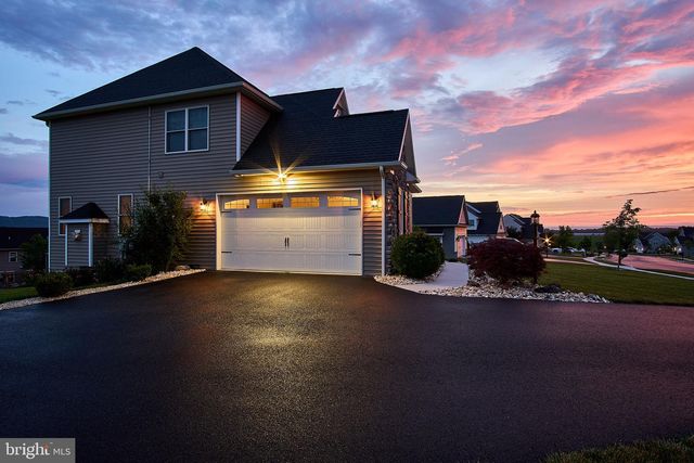 211 IRON WORKS WAY, Boiling Springs, PA 17007