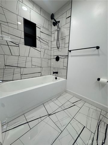 6750 Shadowbrook Drive, Dayton, OH 45426