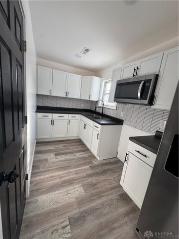 6750 Shadowbrook Drive, Dayton, OH 45426