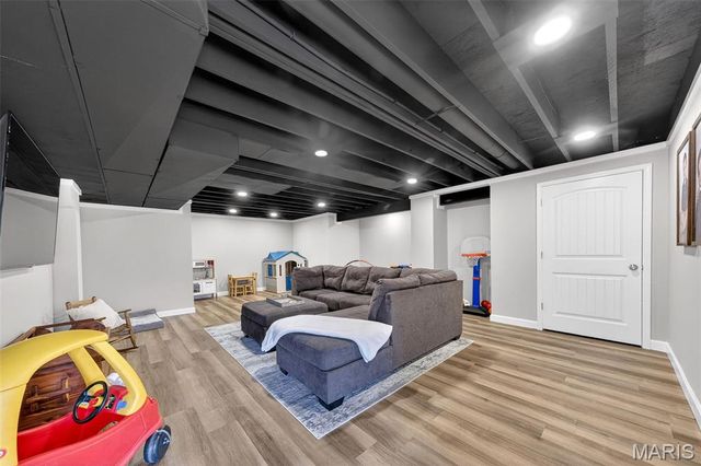 299 Auburn Ridge Drive, Troy, MO 63379