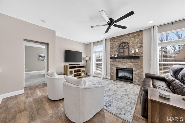 299 Auburn Ridge Drive, Troy, MO 63379