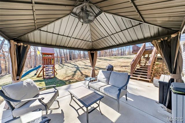 299 Auburn Ridge Drive, Troy, MO 63379