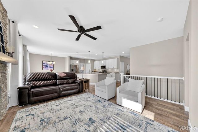 299 Auburn Ridge Drive, Troy, MO 63379