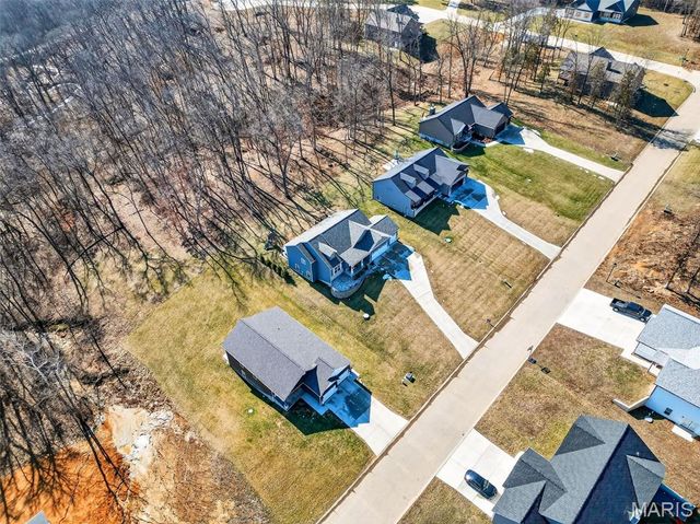 299 Auburn Ridge Drive, Troy, MO 63379