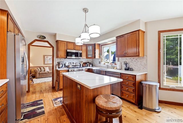 124 Kingsview Court, Amherst, NY 14221