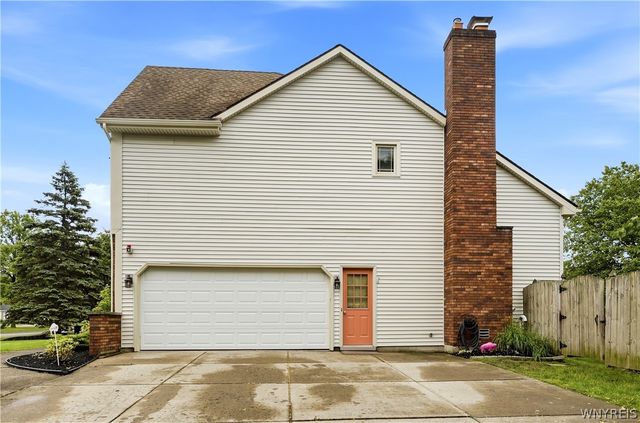 124 Kingsview Court, Amherst, NY 14221