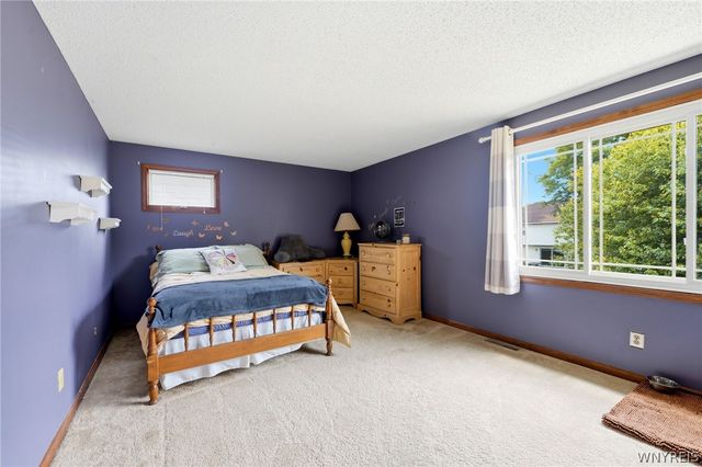 124 Kingsview Court, Amherst, NY 14221
