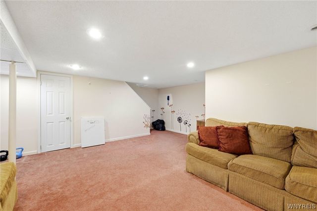 124 Kingsview Court, Amherst, NY 14221