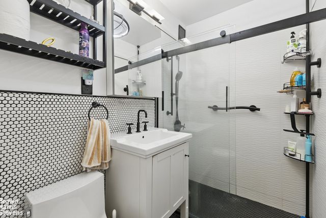 3777 INDEPENDENCE Avenue # 5F, New York City, NY 10463