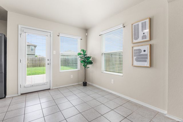 1509 REDBRIDGE DR, Seguin, TX 78155