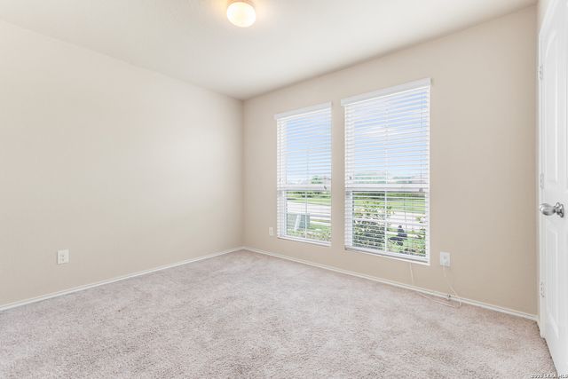 1509 REDBRIDGE DR, Seguin, TX 78155