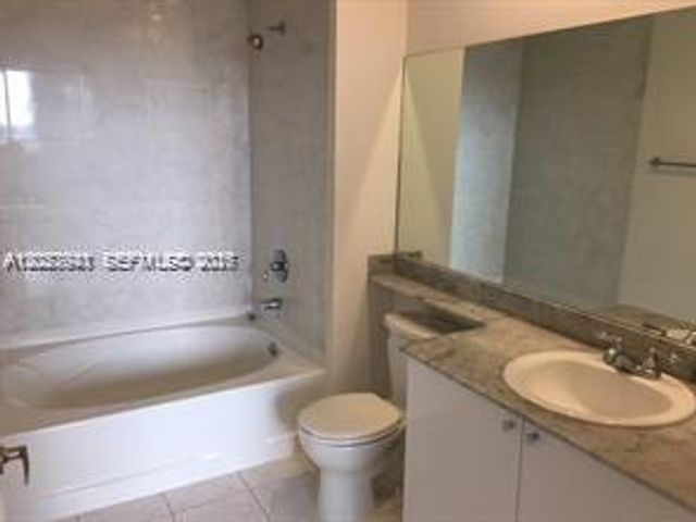 18800 NE 29th Ave PH23, Aventura, FL 33180
