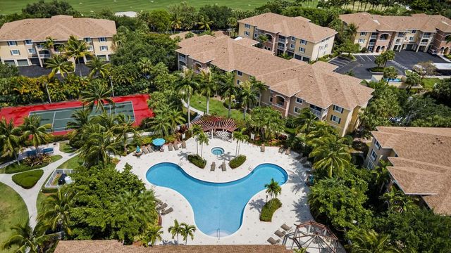 6466 Emerald Dunes Drive 203, West Palm Beach, FL 33411