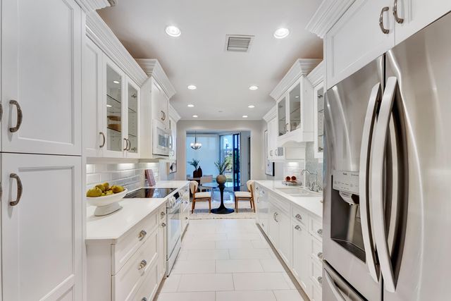 310 Spyglass Way, Jupiter, FL 33477