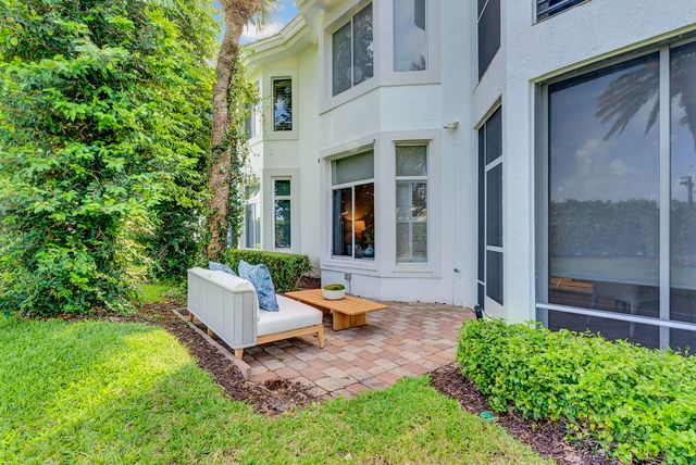 310 Spyglass Way, Jupiter, FL 33477