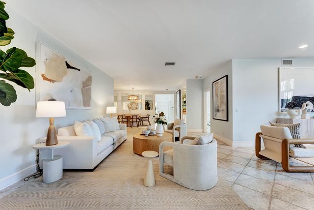 310 Spyglass Way, Jupiter, FL 33477