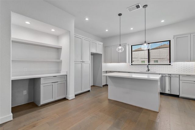 4231 Allen Street, Houston, TX 77007