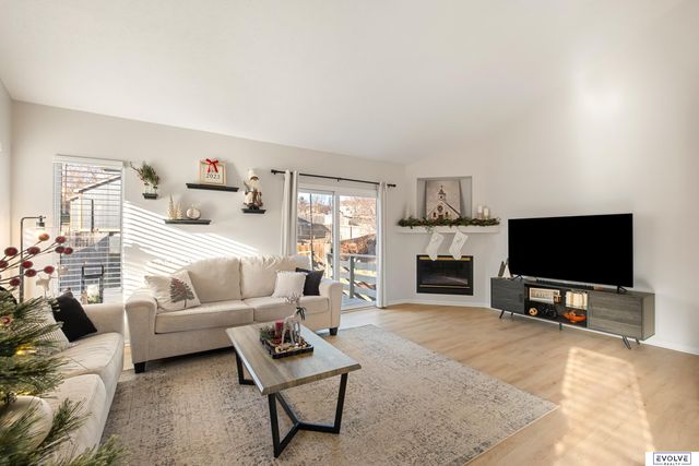 6516 S 116th Street, Omaha, NE 68137