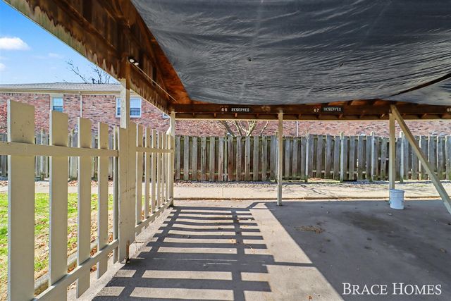 2466 Cranden Drive 246, Grand Rapids, MI 49506