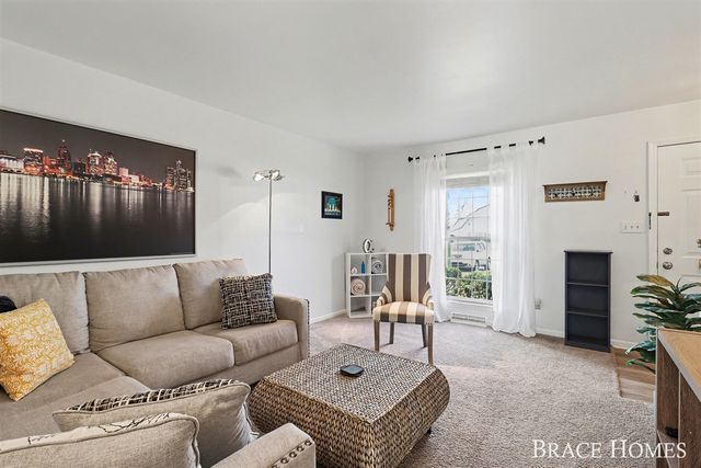 2466 Cranden Drive 246, Grand Rapids, MI 49506