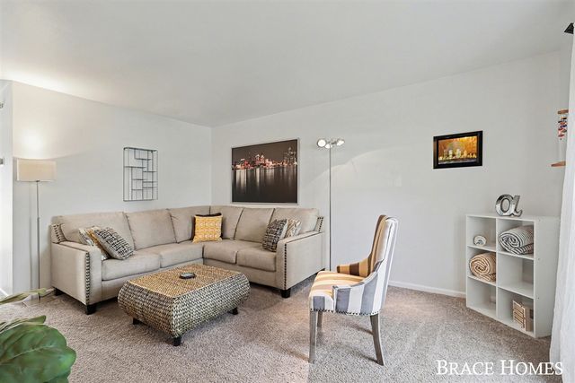 2466 Cranden Drive 246, Grand Rapids, MI 49506