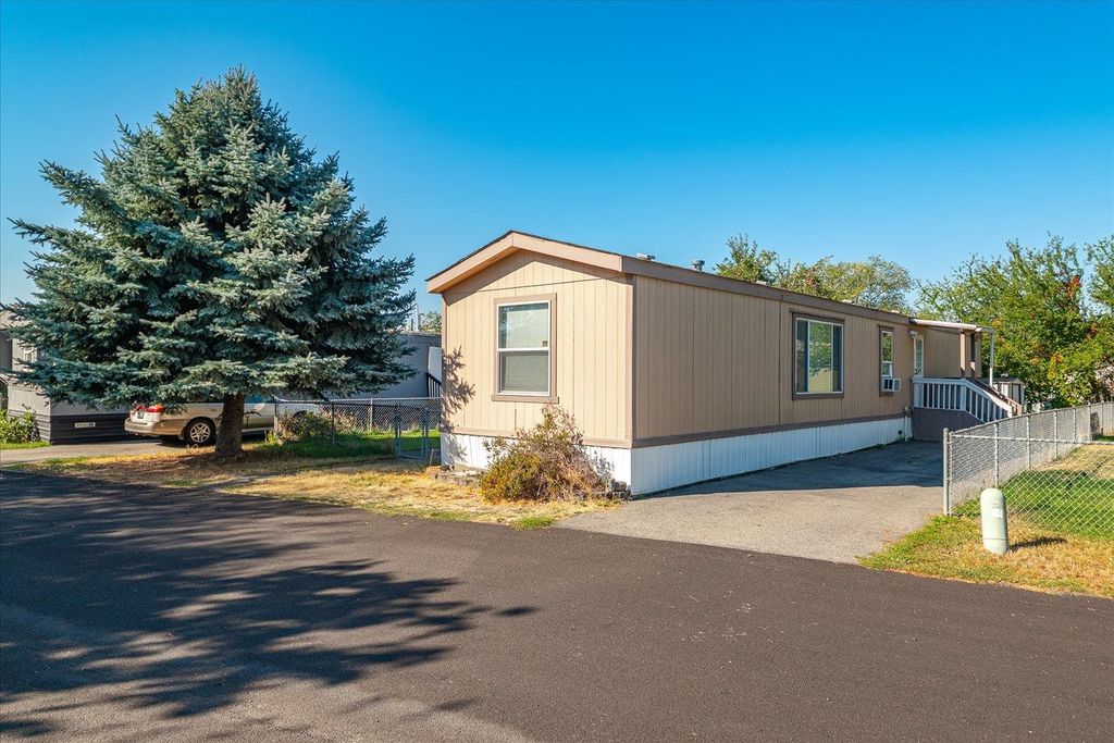 21725 E Wellesley Ave, Otis Orchards, WA 99027