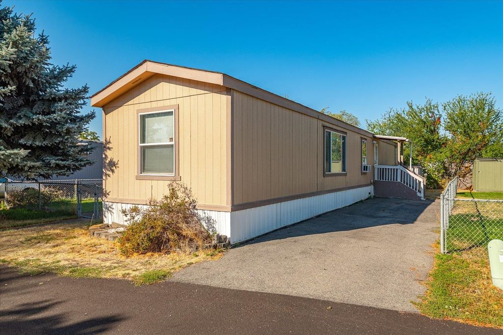 21725 E Wellesley Ave, Otis Orchards, WA 99027 photo 2