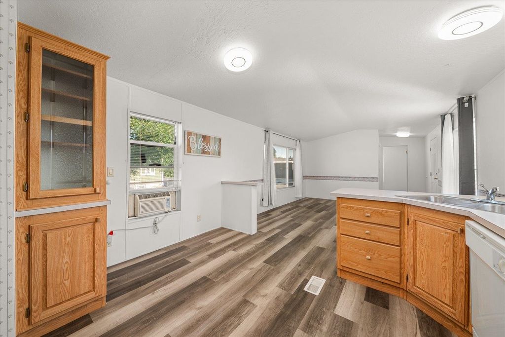 21725 E Wellesley Ave, Otis Orchards, WA 99027 photo 20