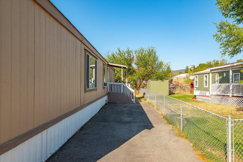 21725 E Wellesley Ave, Otis Orchards, WA 99027 photo 6