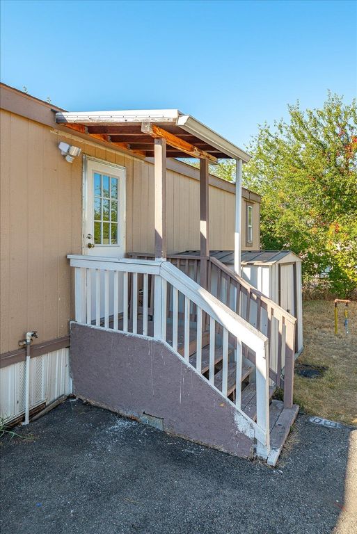 21725 E Wellesley Ave, Otis Orchards, WA 99027 photo 7