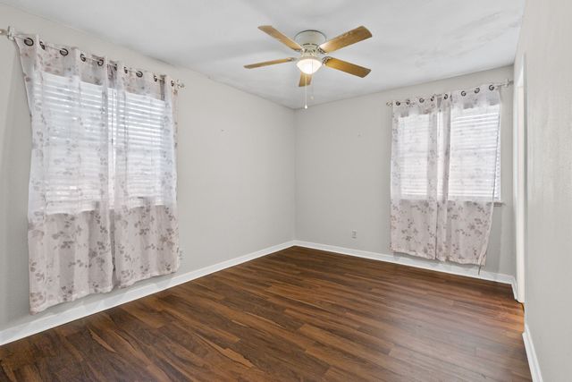 5213 Hilltop Drive, Greenville, TX 75402
