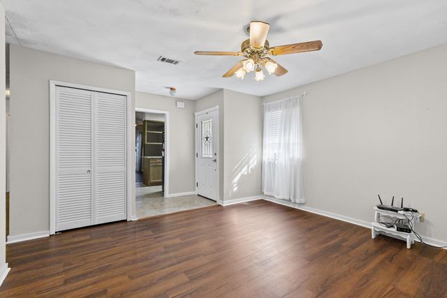 5213 Hilltop Drive, Greenville, TX 75402