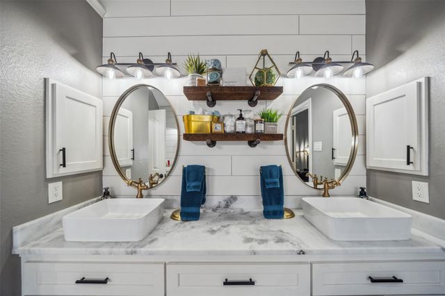 15677 Connie Lane, Montgomery, TX 77316